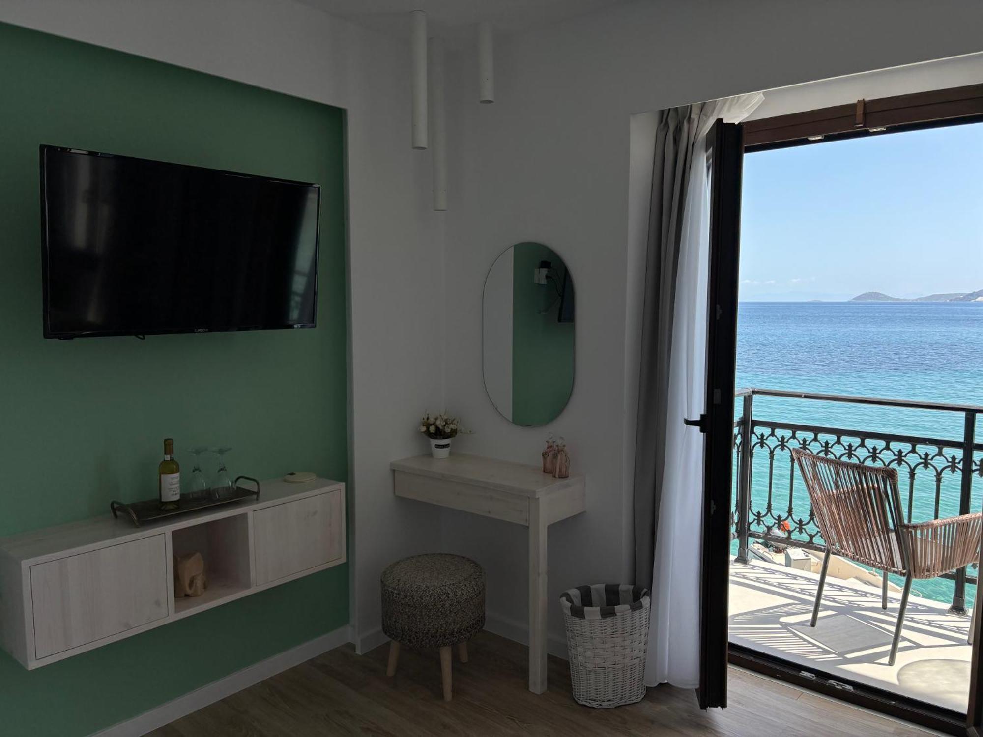 Galaris' Luxury Apartment